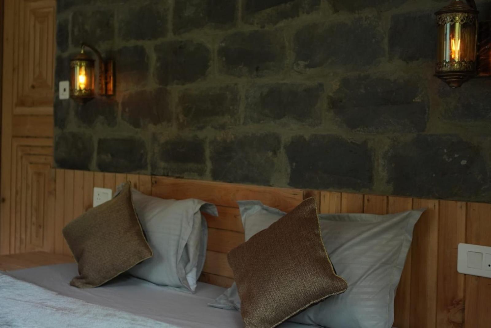 The Cozy Cabin, Jibhi Banjār Esterno foto